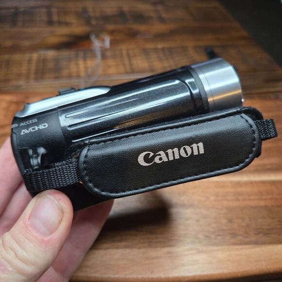 Canon Vixia HF R11 32 GB Camcorder TESTED WORKING 20x Zoom 3.0-60.0 mm Black C1 - Picture 10 of 16